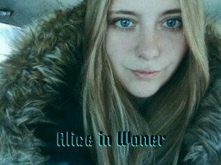 Alice_in_Woner