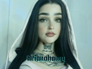Arianahoney