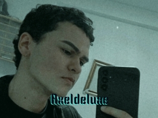 Axeldeluxe