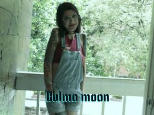 Bulma_moon