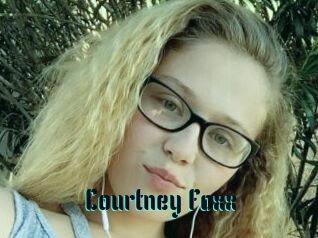 Courtney_Foxx