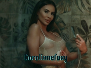 Carolinnefoxy