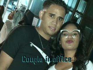 Couple_in_office