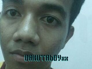 DAKUTAbOYxx