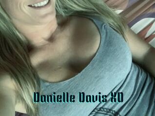 Danielle_Davis_XO
