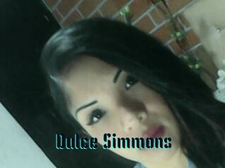 Dulce_Simmons