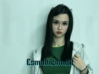 Esmahickmott