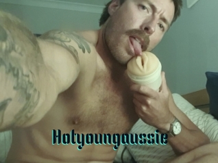 Hotyoungaussie