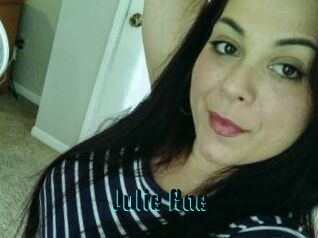Julie_Rae