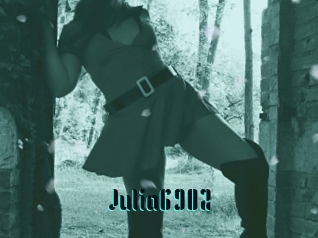 Julia6902