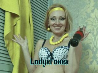 LadyxFoxxx