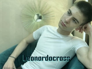 Leonardocross