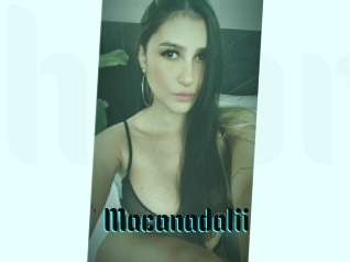 Macanadalii