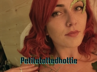Petitetattedhottie