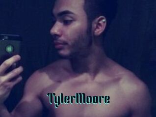 Tyler_Moore