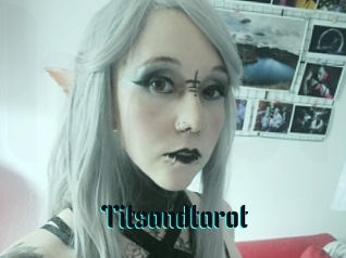 Titsandtarot